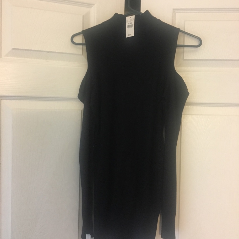 NWT Cold shoulder sweater